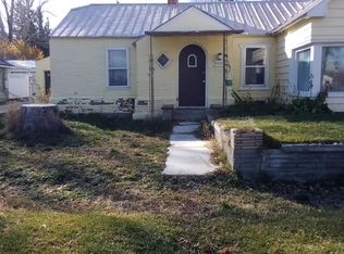 417 W B St, Shoshone, ID 83352