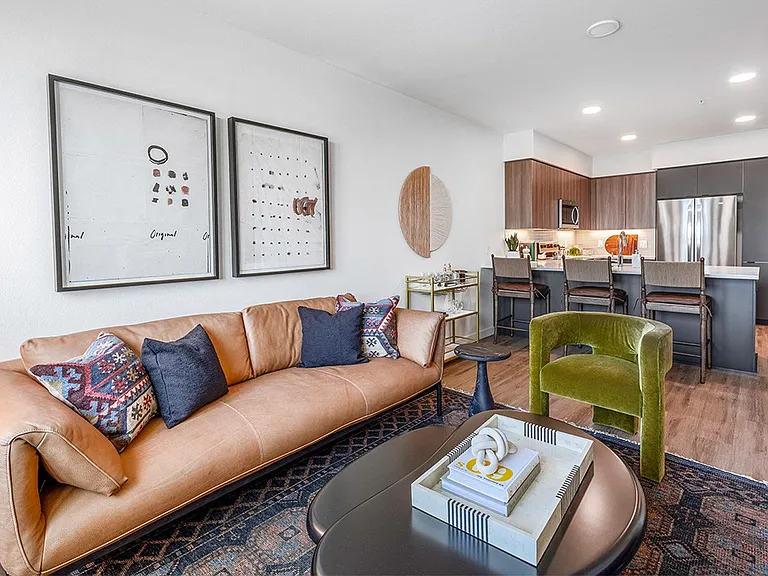 Savanna at Reed's Crossing — Photo 16