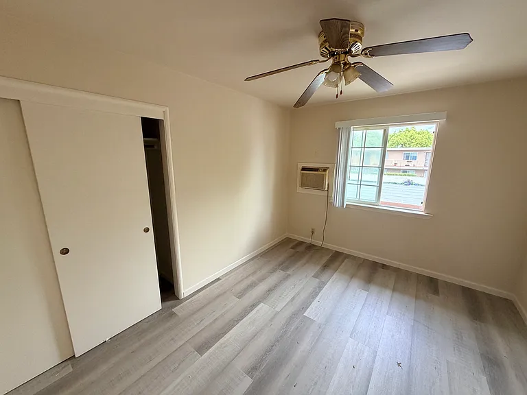 2080 Marlboro Ct #12 — Photo 7