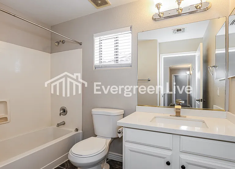 12432 W San Miguel Ave — Photo 14
