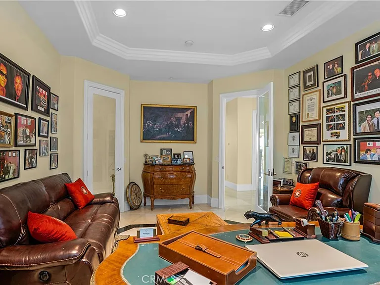 7231 Brandon Ct — Photo 45