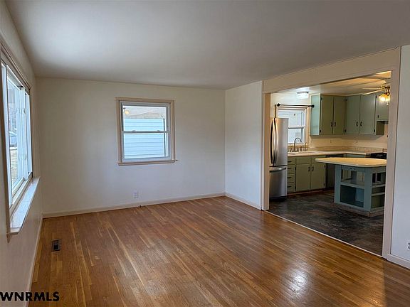 4th image of 712 Jefferson St