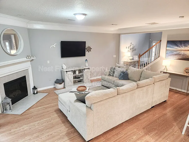 3857 Lionheart Dr — Photo 6