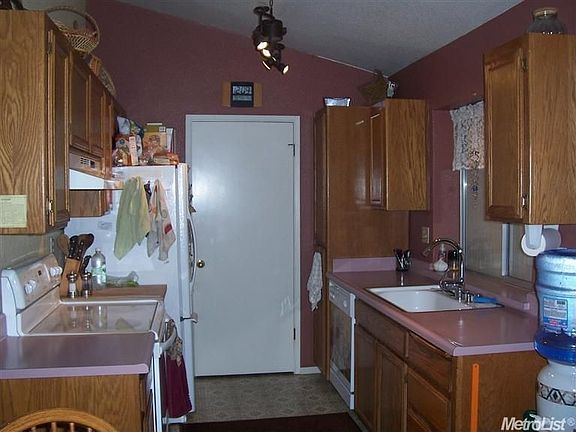 4th image of 320 W Woodland Ave