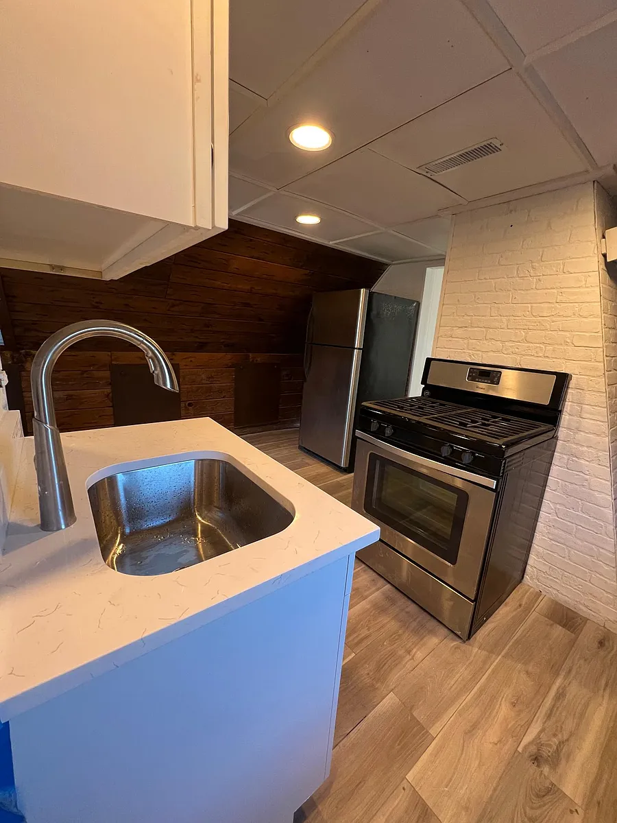 Building Photo - 4123 N Narragansett Ave #3