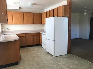 313 E 3rd St #1, Granger, WA 98932