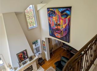 1201 2nd St, Manhattan Beach, CA 90266