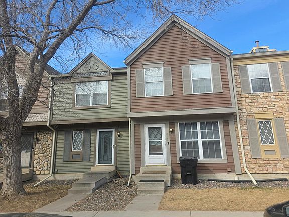 3rd image of 2537 E Nichols Cir