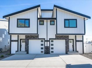 300 Moen Ln, Greenacres, WA 99016