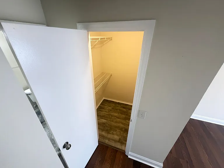 4124 Pershing Pointe Pl #4 — Photo 22