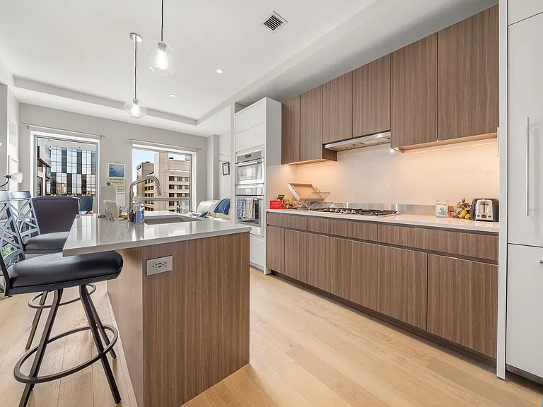 100 Shawmut Ave #811 — Photo 28