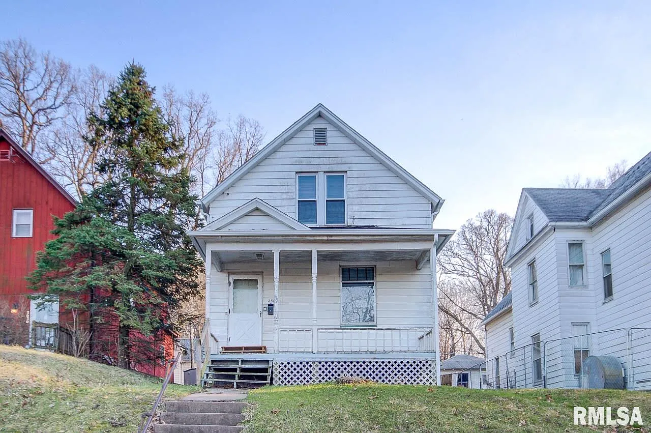 2562 8 1/2 Ave photo 1