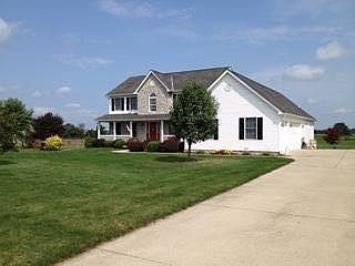 2nd image of 3806 Arrowhead Dr