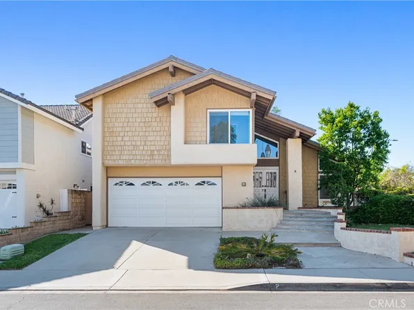 2 Glorieta E, Irvine, CA 92620