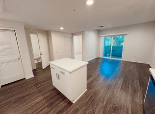 6332 Woodman Ave #5, Van Nuys, CA 91401