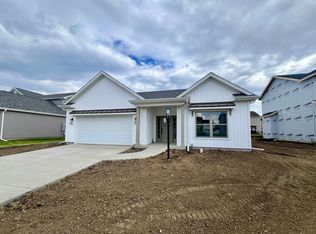 3811 Boulder Ridge Dr, Champaign, IL 61822