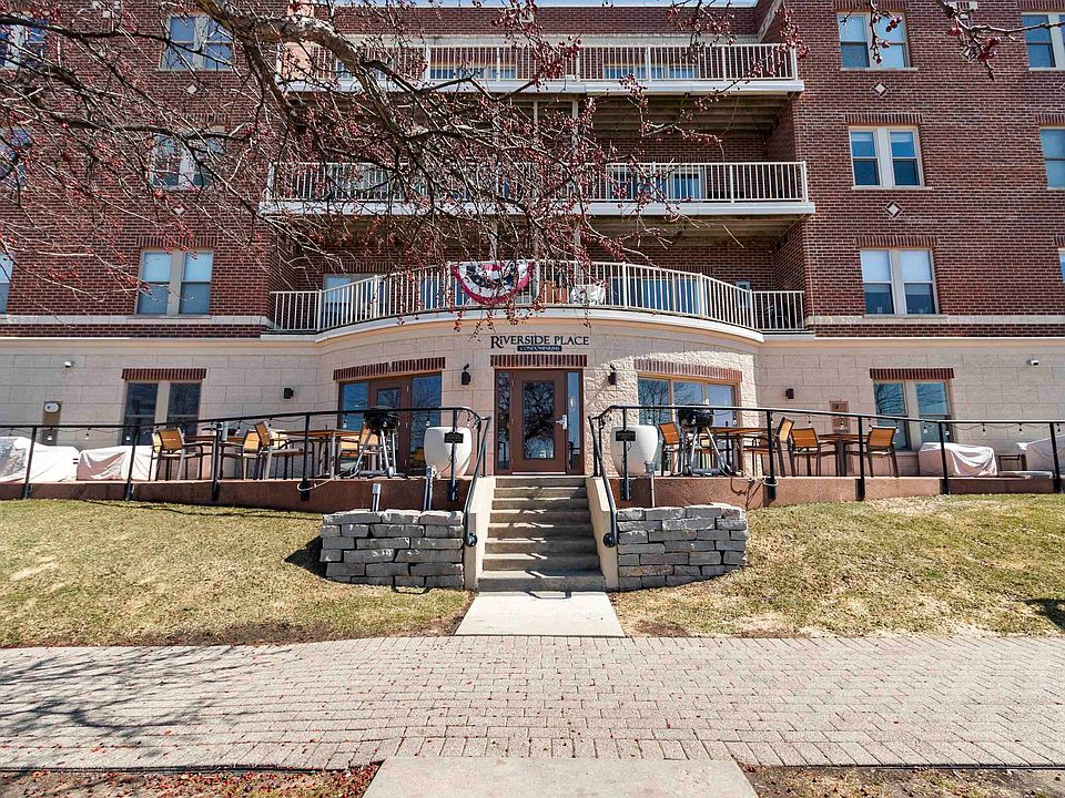 1st image of 118 S Washington St #417B