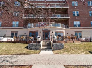 118 S Washington St #417B, Green Bay, WI 54301