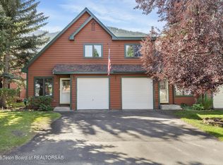 20/22 W Karns Ave, Jackson, WY 83001