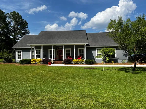 20 Leyland Dr, Broxton, GA 31519