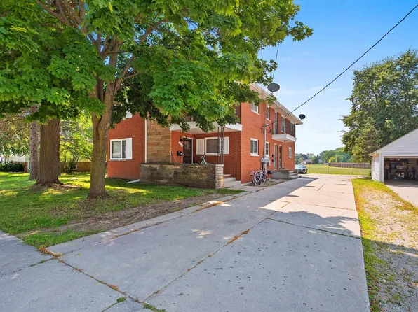 1468 Chicago St, De Pere, WI 54115