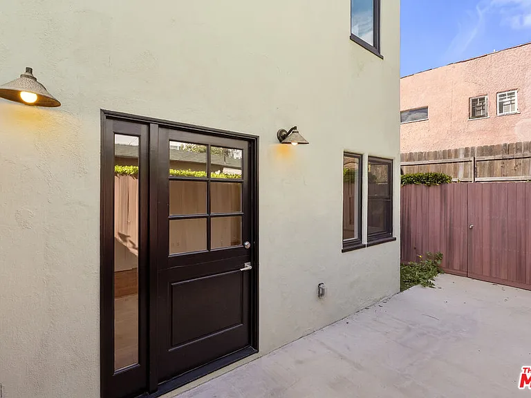 838 Hilldale Ave — Photo 5