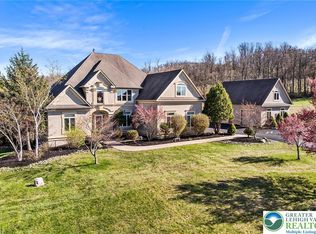 1572 Courtney Ct, Hellertown, PA
