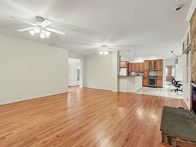10 Piper Pl — Photo 12