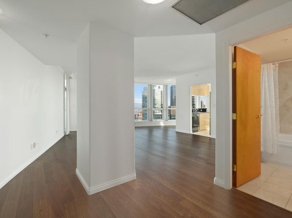 2 bedroom rental in Vancouver — photo 18