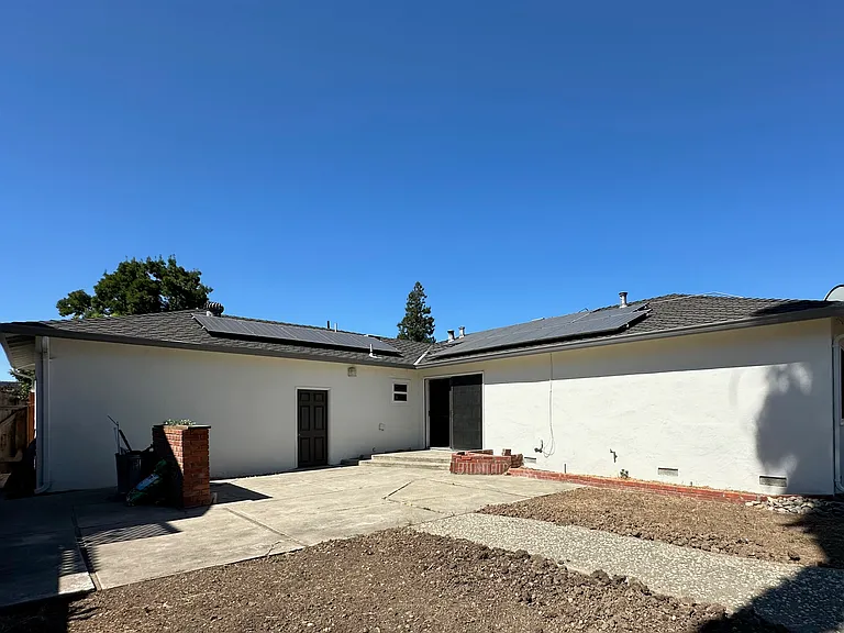 1544 San Joaquin Ave — Photo 24