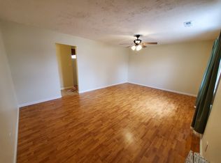 106 Sunset Dr #B, Aurora, IN 47001