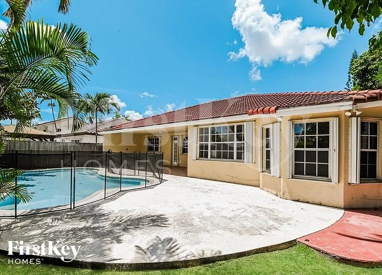 10901 SW 161st Pl — Photo 15