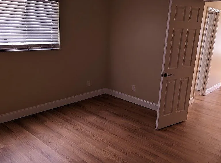 1693 2nd Ave N #4 — Photo 7