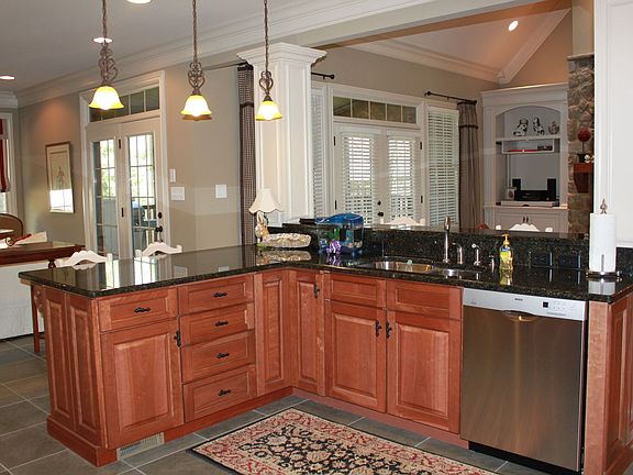 4th image of 1600 Alcott Manor Ln