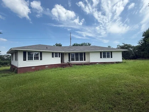 10127 E State Highway 22, Paris, AR 72855