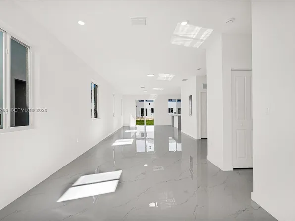 22555 SW 125th Ave #13A, Miami, FL 33170