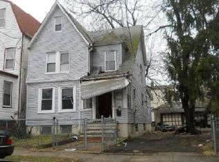 76 Augusta St, Irvington, NJ 07111
