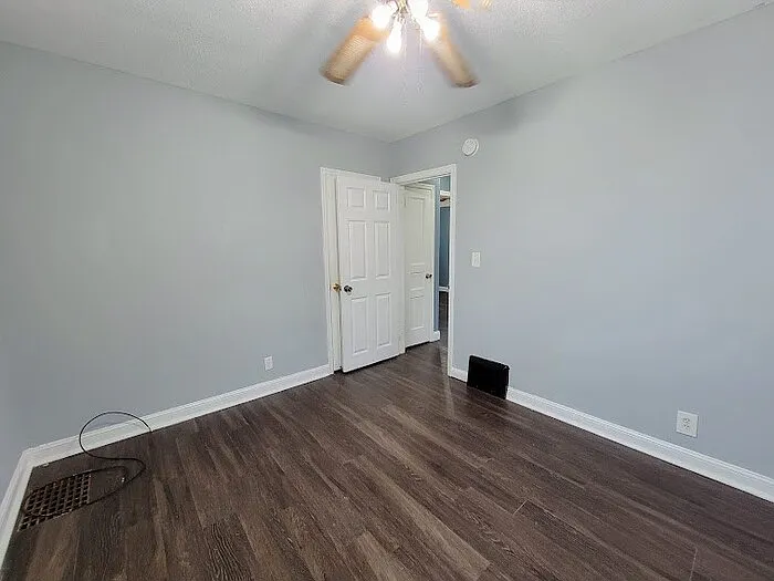 875 Agate St — Photo 10