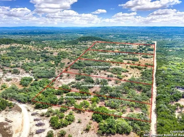 619 Bruin Creek Rd, Bandera, TX 78003