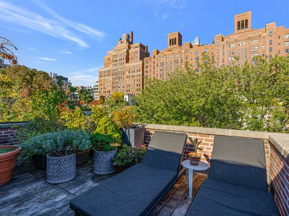 457 West 22nd Street image 42 of 45