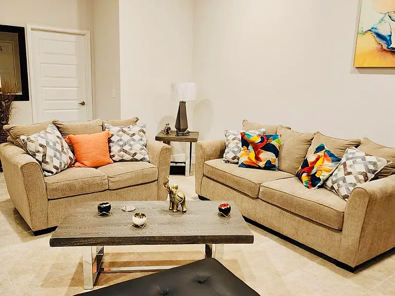 640 Tanaro Ln — Photo 3