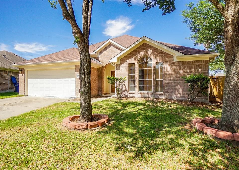 1st image of 6703 Shelby Oaks Dr