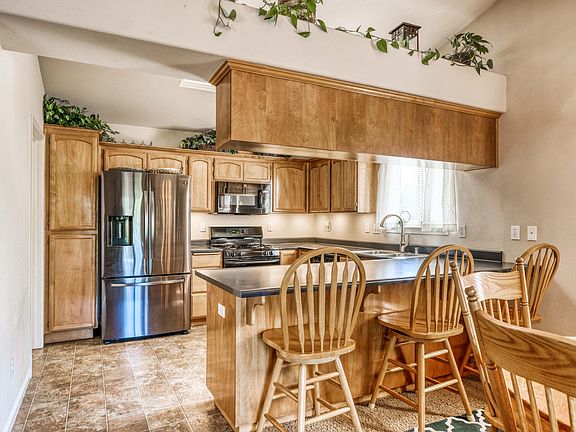 5th image of 3806 Cambria Dr