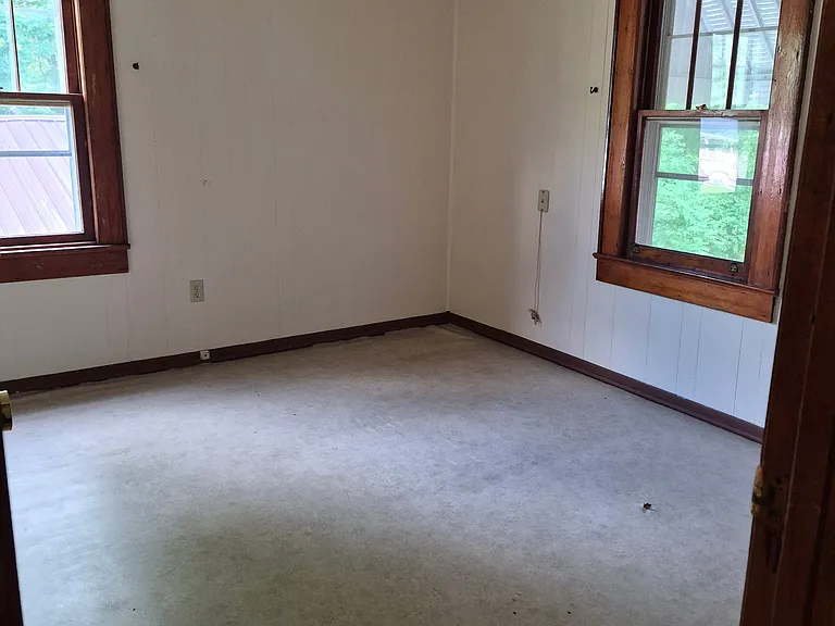 2508 Edgemont Dr — Photo 14