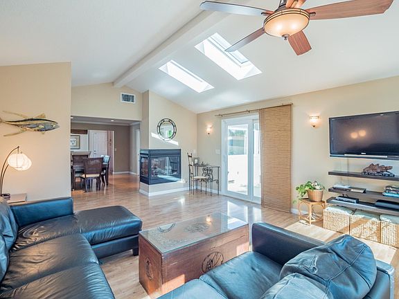 3rd image of 7630 Santa Paula Dr