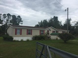 108 Mathews Rd, Crescent City, FL 32112
