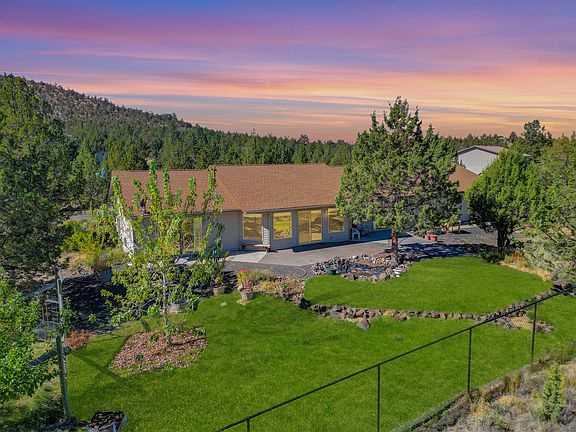 2nd image of 6833 SE Raven Hill Ct