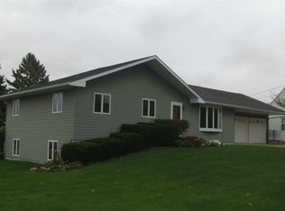 317 N 3rd St, Breda, IA 51436