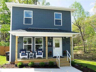123 Hilton Dr, Winston Salem, NC, 27127