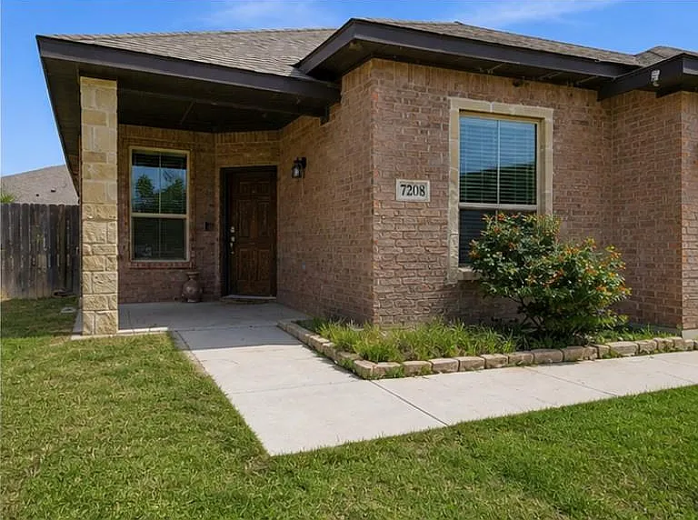 7208 Brooks Ranch Rd — Photo 1